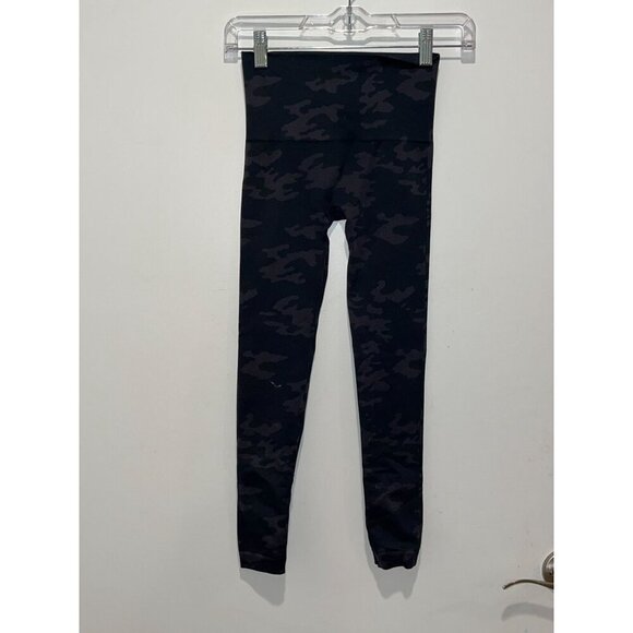 Spanx Look at Me Now Black Camo Seamless High-Waisted Legging Women's Size XS - Picture 5 of 10